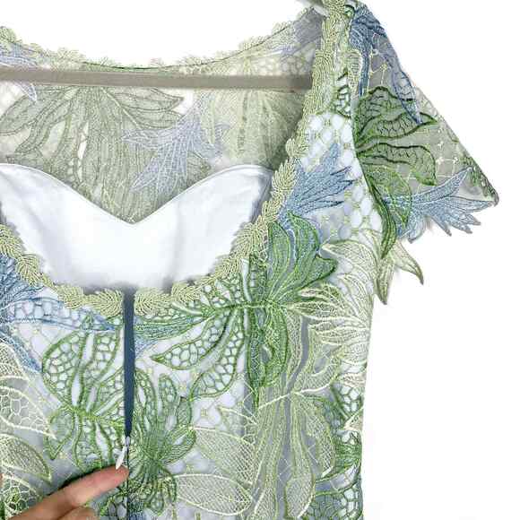 Marchesa Mint Lace Gown Leaf Embroidered Column Guipure Dress Sz 6 Side Slit - Picture 7 of 8